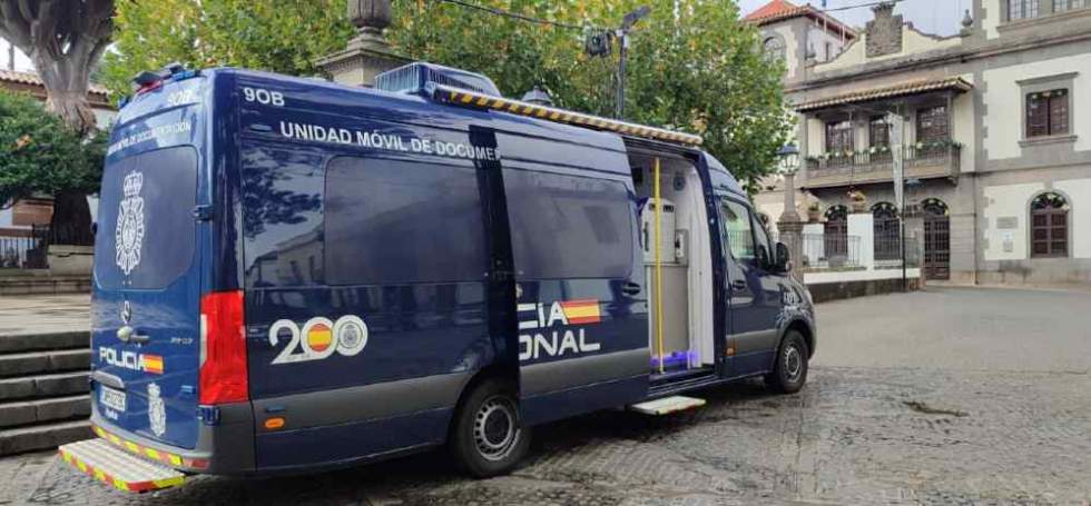 Unidad m&oacute;vil del DNI