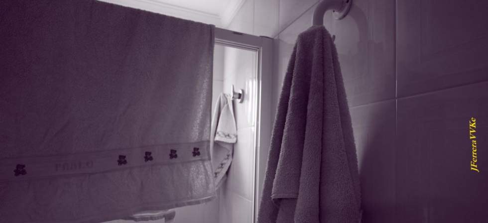 LA BRISA DE LA BAHÍA (267).   La toalla