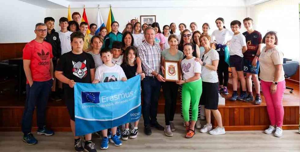 Valleseco recibe al alumnado italiano participante del programa Erasmus +