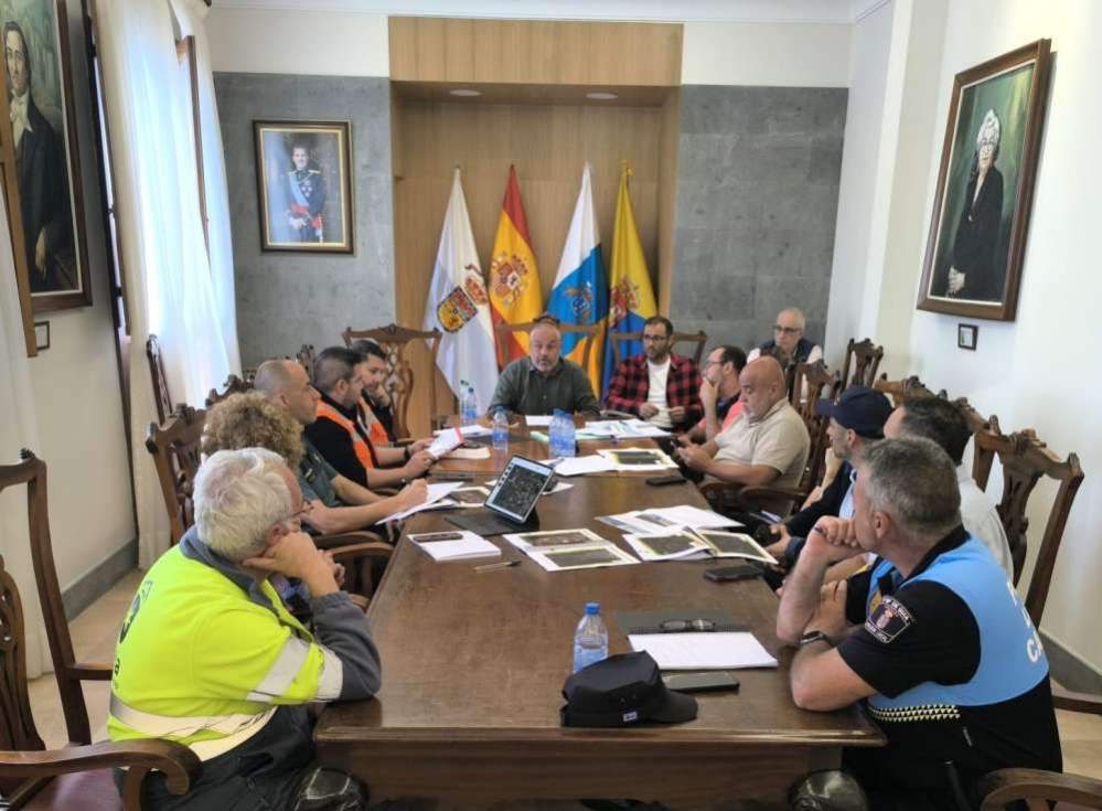 El alcalde, Alfredo Gon&ccedil;alves Ferreira, presidi&oacute; hoy martes la Junta de Seguridad de la carrera Entre Cortijos