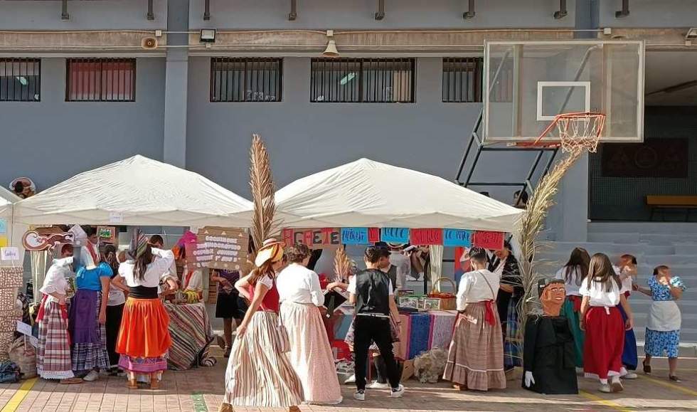 Día de Canarias en el IES Roque Amagro
