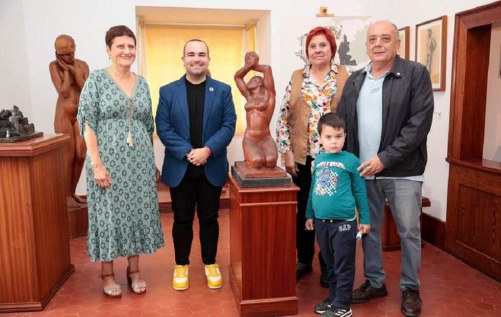 Donación de la escultura