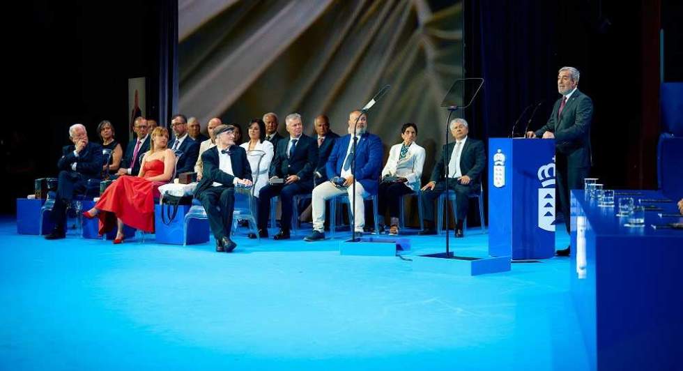 Discurso acto institucional3