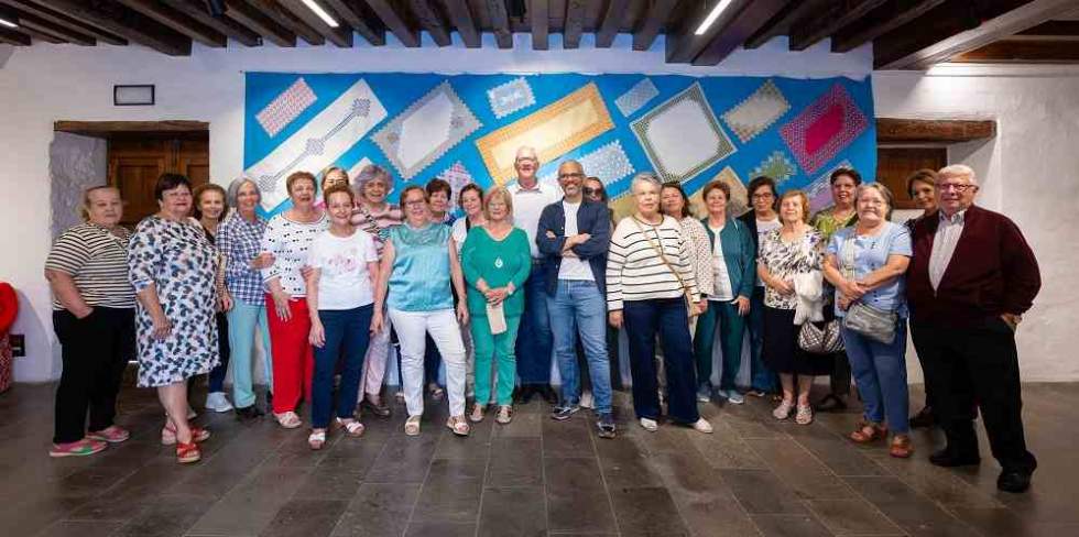 Inauguraci&oacute;n de la exposici&oacute;n de calado canario