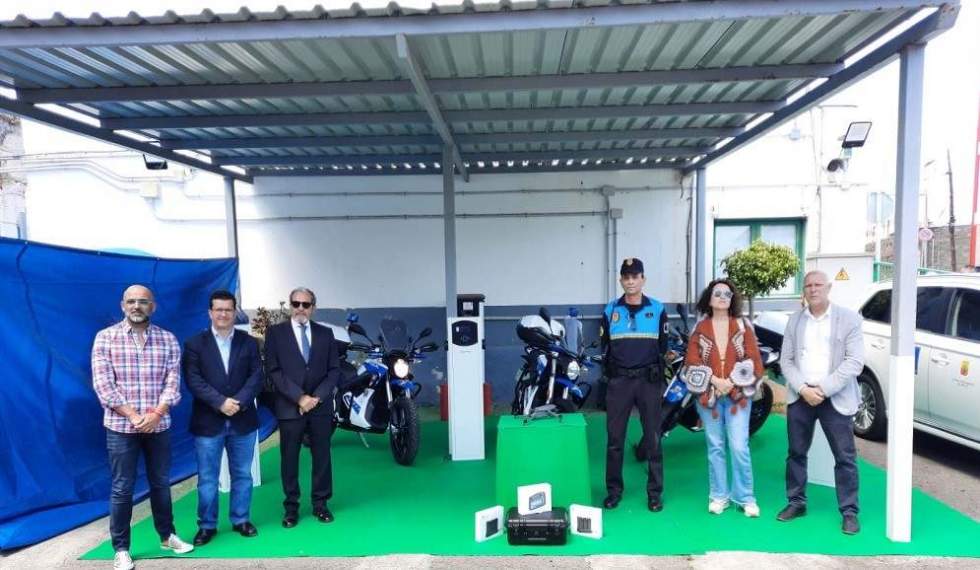 Nuevo equipamiento para la policía local de Arucas