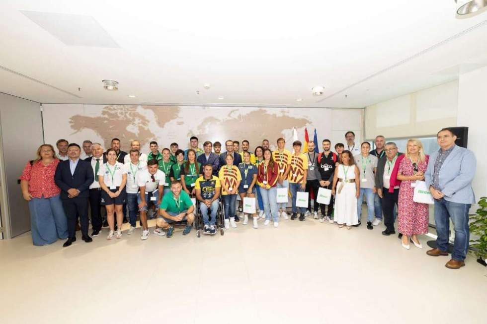 Binter y el Gobierno de Canarias impulsan los desplazamientos nacionales de los equipos deportivos federados de las islas