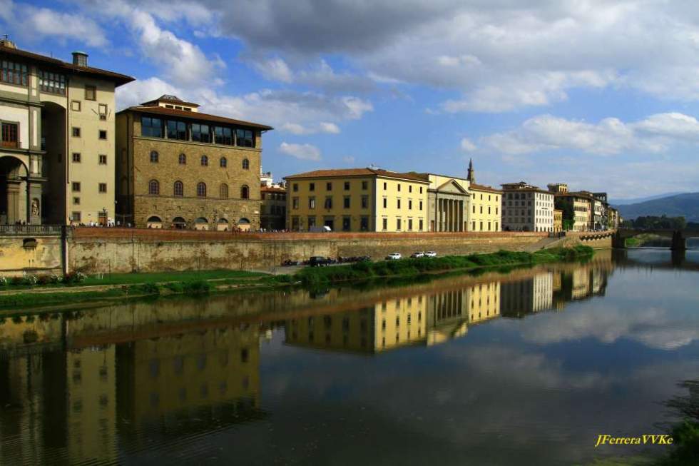 Palabras mojadas. Juan FERRERA GIL