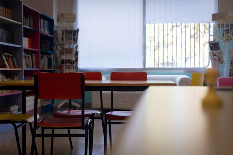 Educación refuerza la digitalización educativa con 12 500 paneles digitales interactivos y 16 500 cámaras de documentos