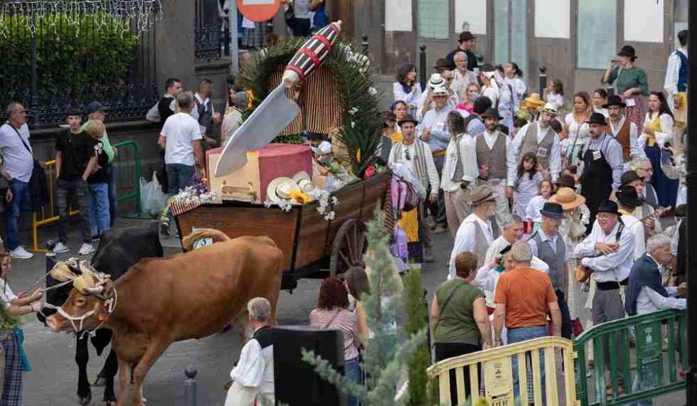 Arucas preparada para celebrar el 50 Aniversario de su Romería-Ofrenda