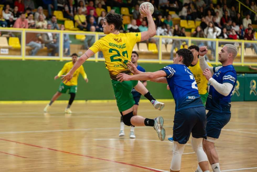 Cayetano González seguirá defendiendo los colores del MMT Fest Balonmano Gáldar Gran Canaria