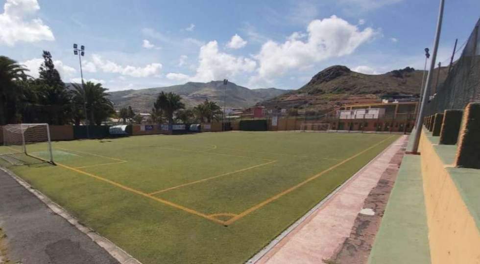 Gáldar adjudica la renovación del campo de fútbol 7 Antonio Castillo de Barrial