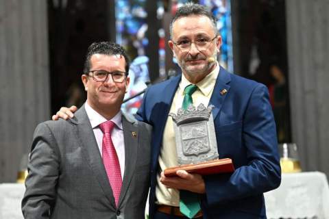Juan Jes&uacute;s Facundo, alcade de Arucas y V&iacute;ctor Batisata pregonero de las fiestas de san Juan 2026