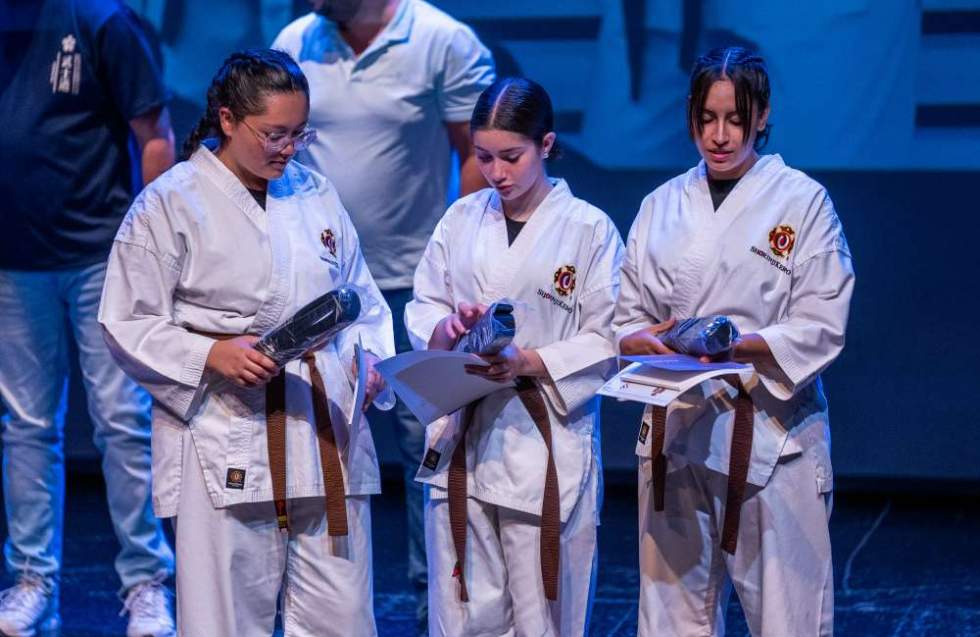 Cinturones negros: Daniela, Alexia y Yaiza