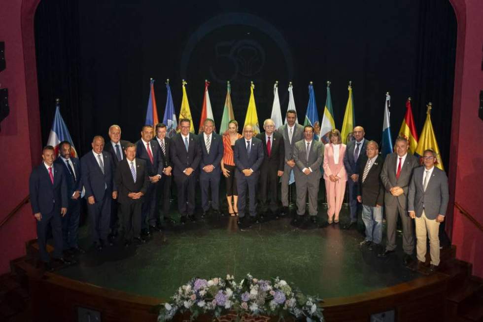 El presidente del Cabildo junto a alcades y cargos de la Mancomunidad del Norte