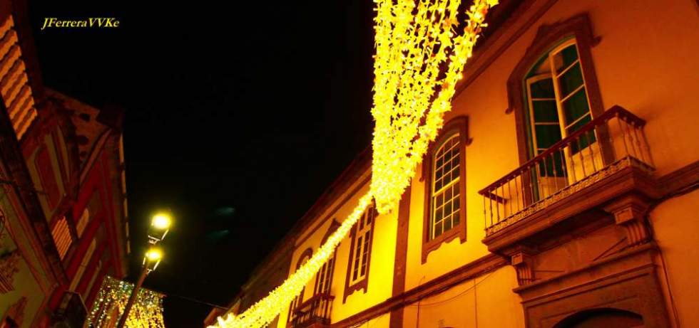 Fachadas iluminadas. Juan FERRERA GIL