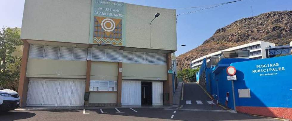 Terrero de lucha Salustiano &Aacute;lamo Su&aacute;rez, junto a a las piscinas municipales