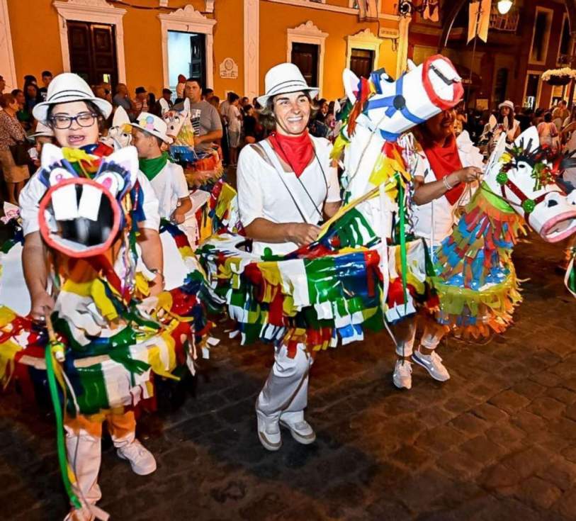 Los Caballitos de Fuego de Gáldar: una celebración, una historia y muchas preguntas