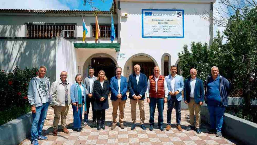 Poli S&uacute;arez en una visita al IES Teror