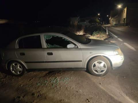 Veh&iacute;culo v&iacute;ctima del vandalismo