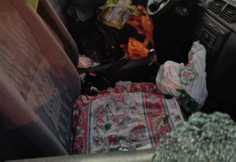 Veh&iacute;culo v&iacute;ctima del vandalismo