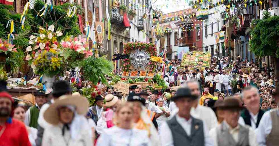 La 73º Romería-Ofrenda del Pino se celebra el domingo, día 7, congregando en Teror a toda Gran Canaria
