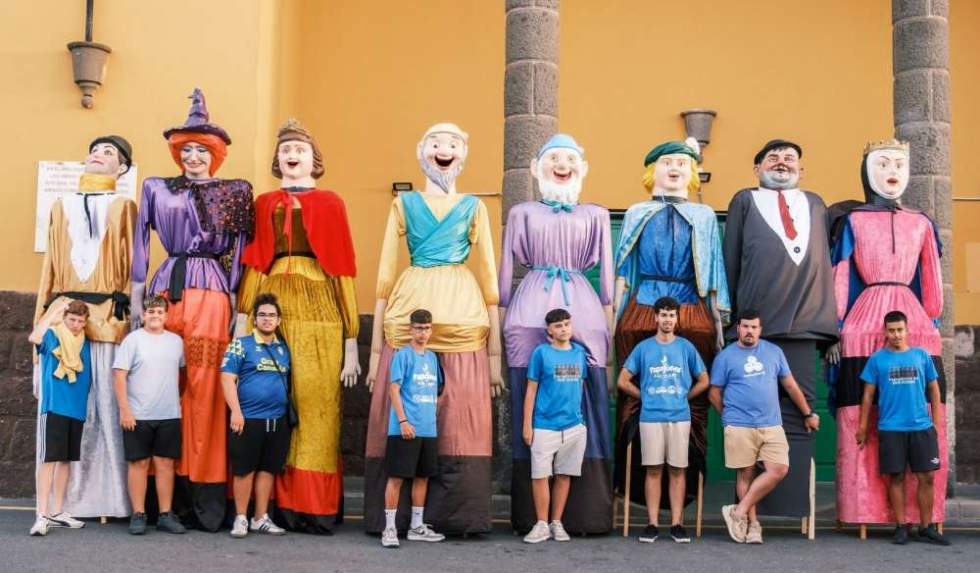 Los Papagüevos de San Isidro son algo más que muñecos: son tradición