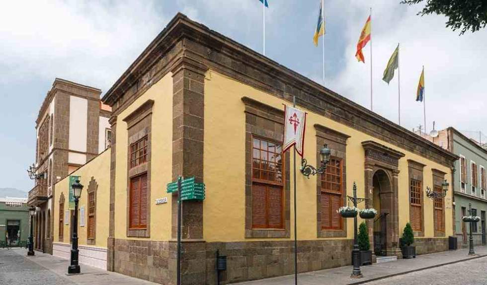 Fachada de las Casas Consistoriales