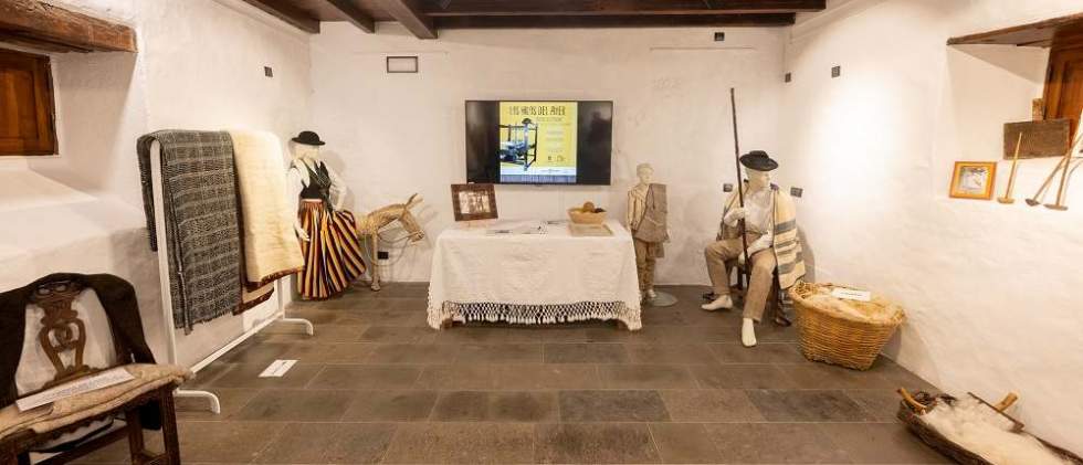 El Museo Agáldar organiza visitas guiadas a la exposición 'Los hilos del ayer', un recorrido por la memoria textil de Gran Canaria