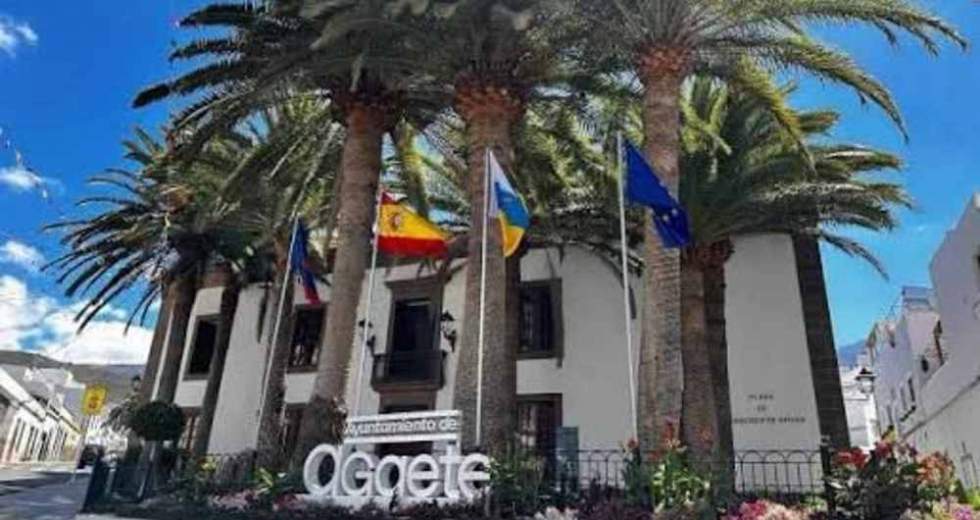 Comienzan las obras de mejora de la red viaria del barrio de Los Arenales en Agaete