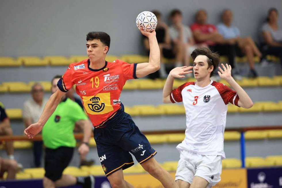 Alberto Delgado, con la selección nacional