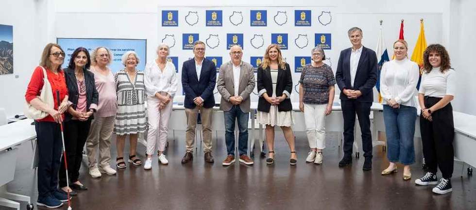 Firma de los convenios