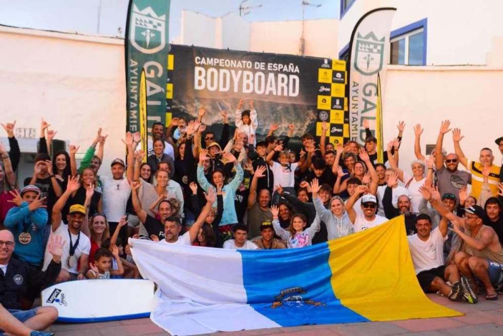 Foto de familia del campeonato de España de bodyboard