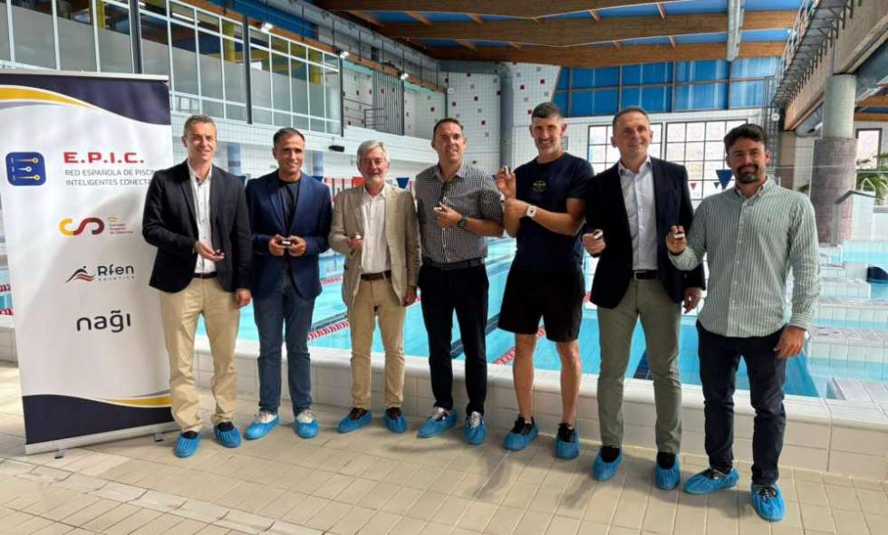 Imagen de la presentación de la nueva tecnología en la piscina cubierta de La Aldea