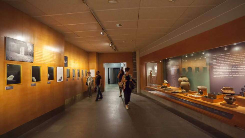 Sala expositiva del Parque Arqueológico Cueva Pintada