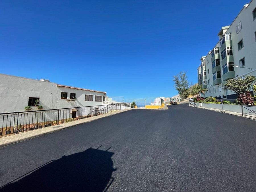 Asfaltado en La Monta&ntilde;a de G&aacute;ldar