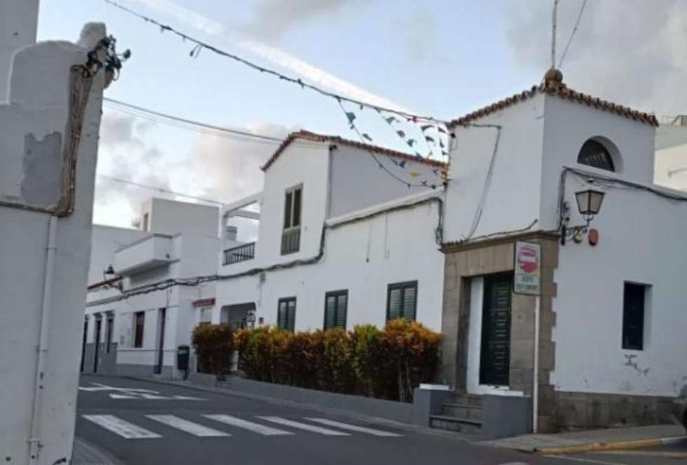 La atención primaria domiciliaria en Agaete, 1886-1960: médicos, practicantes y matronas