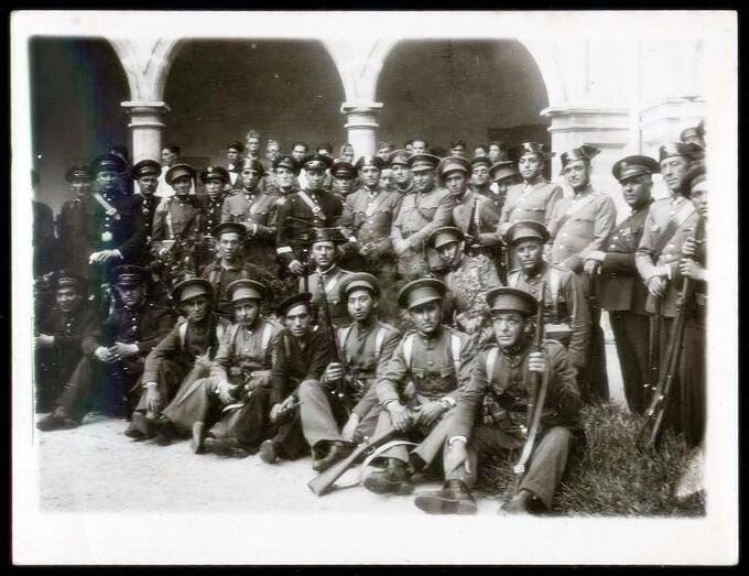 GUARDIA CIVIL Y GUARDIAS DE ASALTO