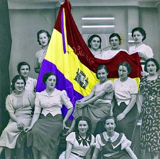 MUJERES REPUBLICANAS