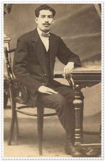 JUAN GONZÁLEZ SANTANA DE JOVEN. FOTO. COLECCIÓN DEL AUTOR
