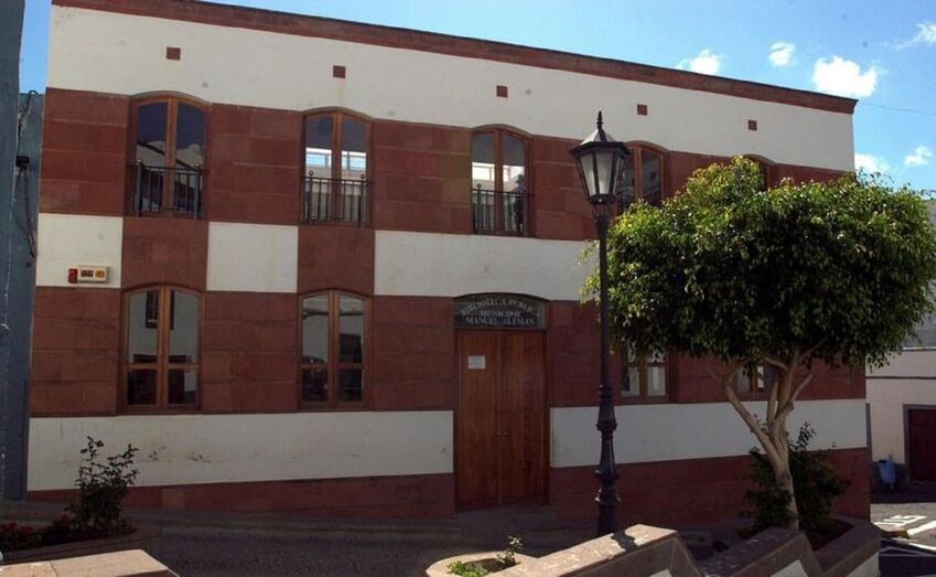 bibliotecamanuelaleman
