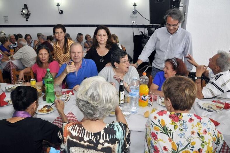 180809 almuerzo centro mayores