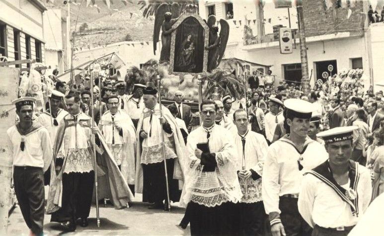 Procesión Virgen de las Nieves 5 8 1966. Cedida por D