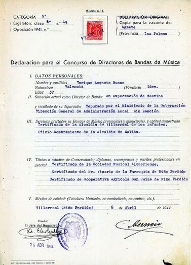 Instancia de D. Enrique Acensio, solicitando la plaza de Director.