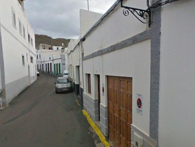 Vivienda donde estaba situada la farmacia en los años treinta del siglo XX, c/ XIII de Septiembre nº 4.