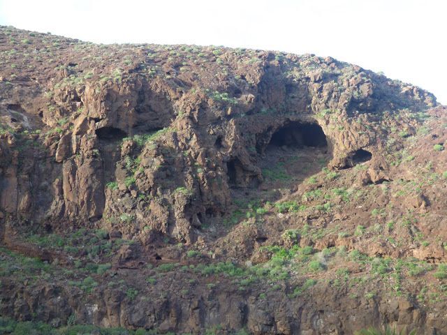 Cuevas barranco Juncal.
