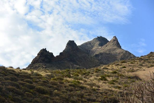 Roque Bermejo, Roque la Sombra, Pico Gavilán y El Morro de la Abejera.