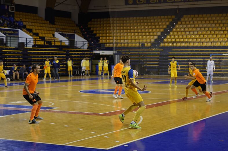 c6e02a3d 256f 4ad2 acc3 8dd6afcaf585