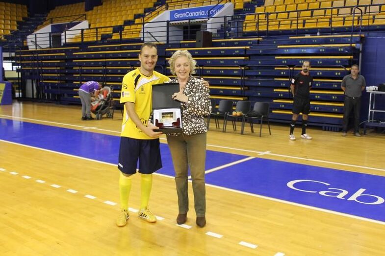 homenajeanestor201501