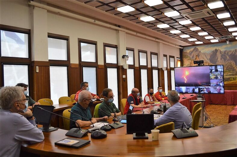 051021 Reunión Comité Director