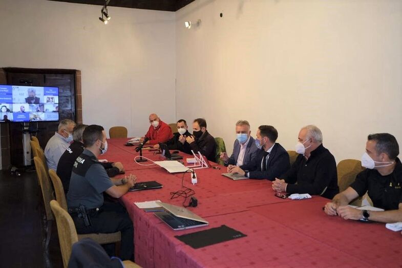 101221 Ángel Victor Torres en el Comité Director del PEVOLCA en La Palma